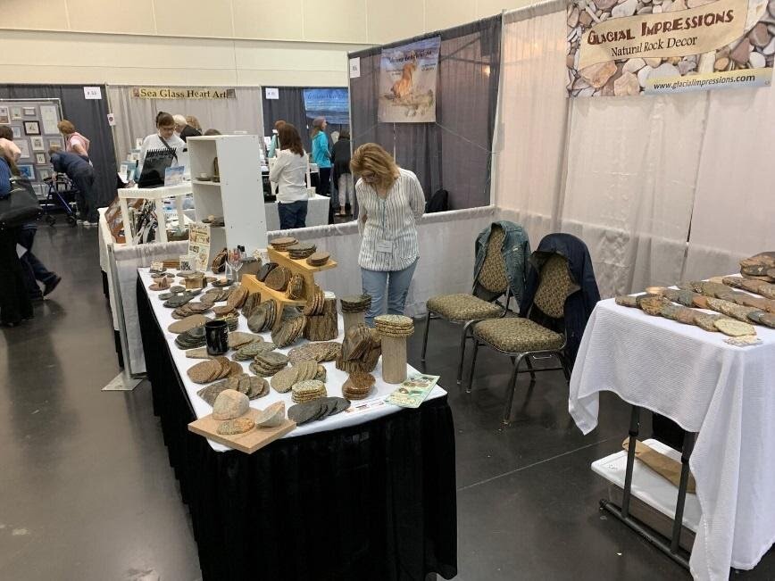 Web great lakes beach glass coastal arts festival october, 2023 & 2024 erie , pennsylvania a comprehensive list of erie festivals, fairs, craft shows, music festivals, food. Great Lakes Beach Glass and Coastal Arts Festival 2022 — Glacial