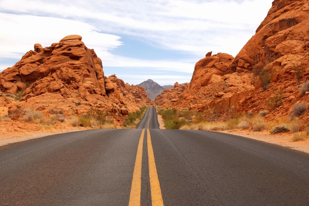 Are you looking to visit the valley of fire from las vegas? 🏡 Just a Short Drive from Las Vegas to the Valley of Fire [ 2018]