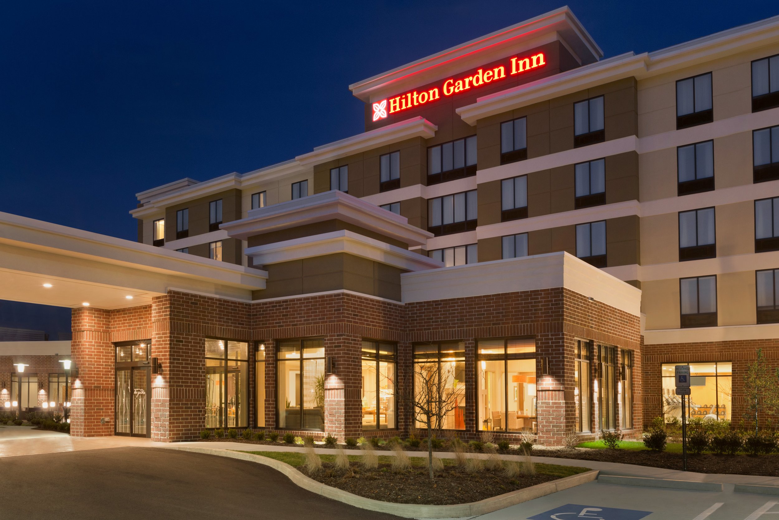 Web don’t forget to check out our hotels in manhattan, brooklyn, and queens! Hilton Garden Inn Pittsburgh — DelMonte Hotel Group