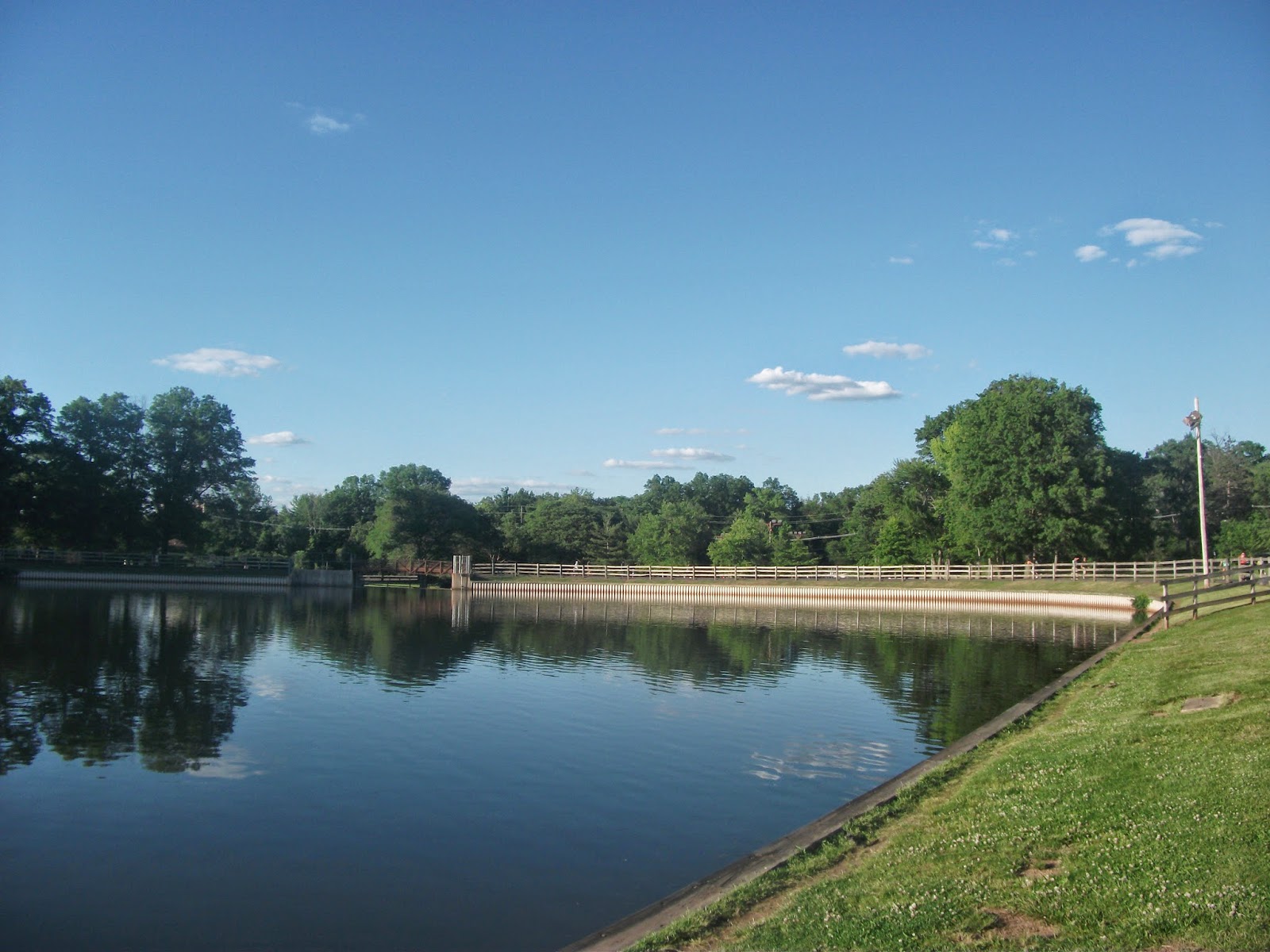 Outdoor rink pond ball hockey roller hockey sport court field hockey public skating floorball lacrosse canal rentable. NEW JERSEY ROOSEVELT PARK Touristang Pobre